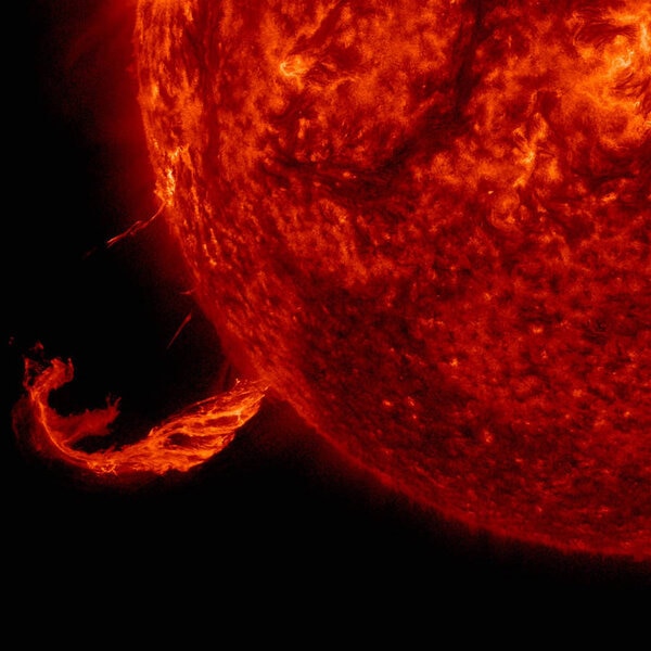 Liz Solar Flare NASA PRESS