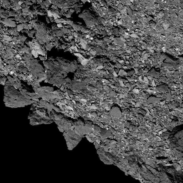 Big rocks on the surface of Bennu form a spine-like ridge, like a line of shark’s teeth, from the equator toward the south. Credit: NASA/Goddard/University of Arizona