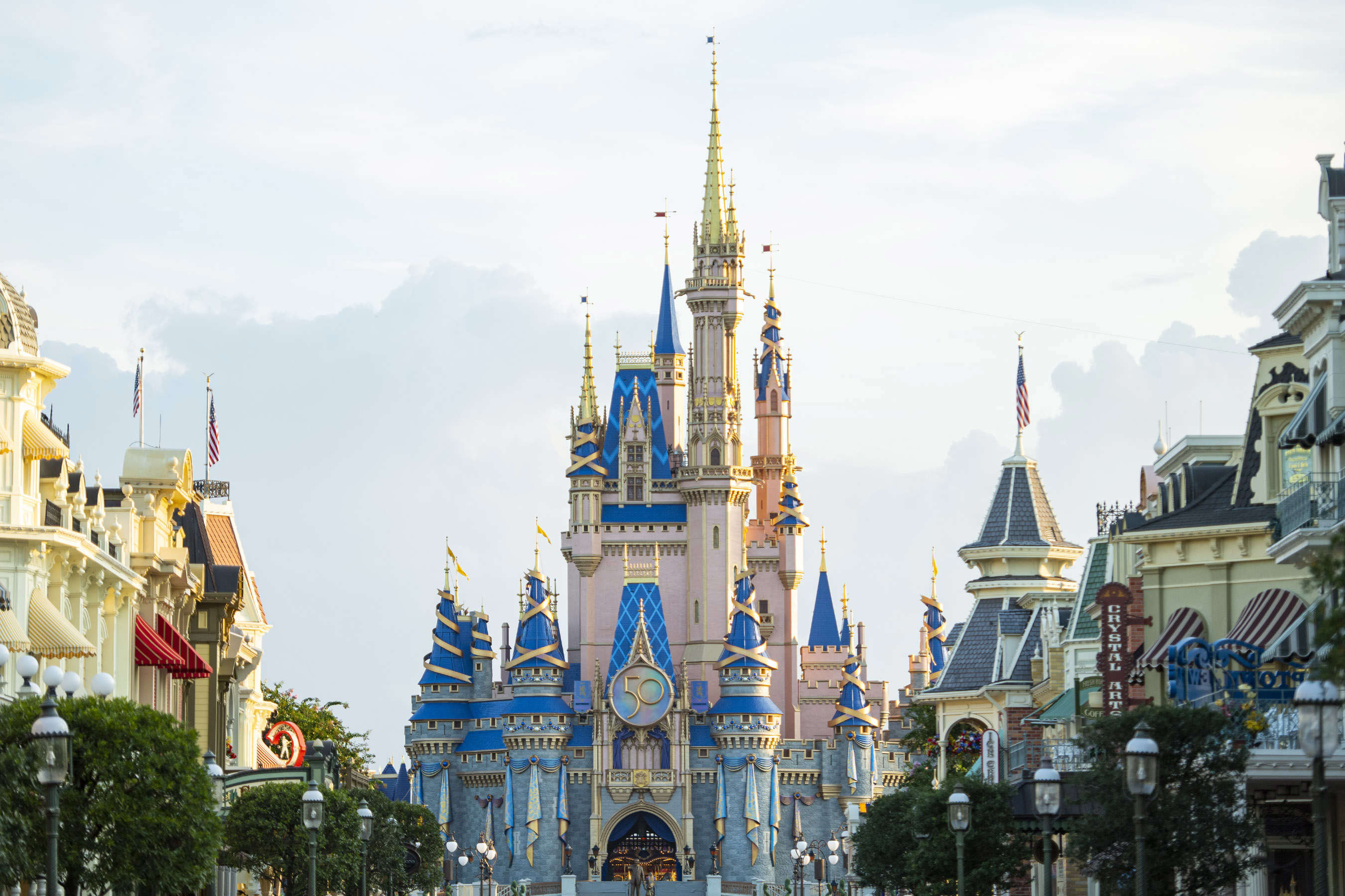 Universal's Express Pass v. Lightning Lanes & Genie+ at Disney World -  Disney Tourist Blog