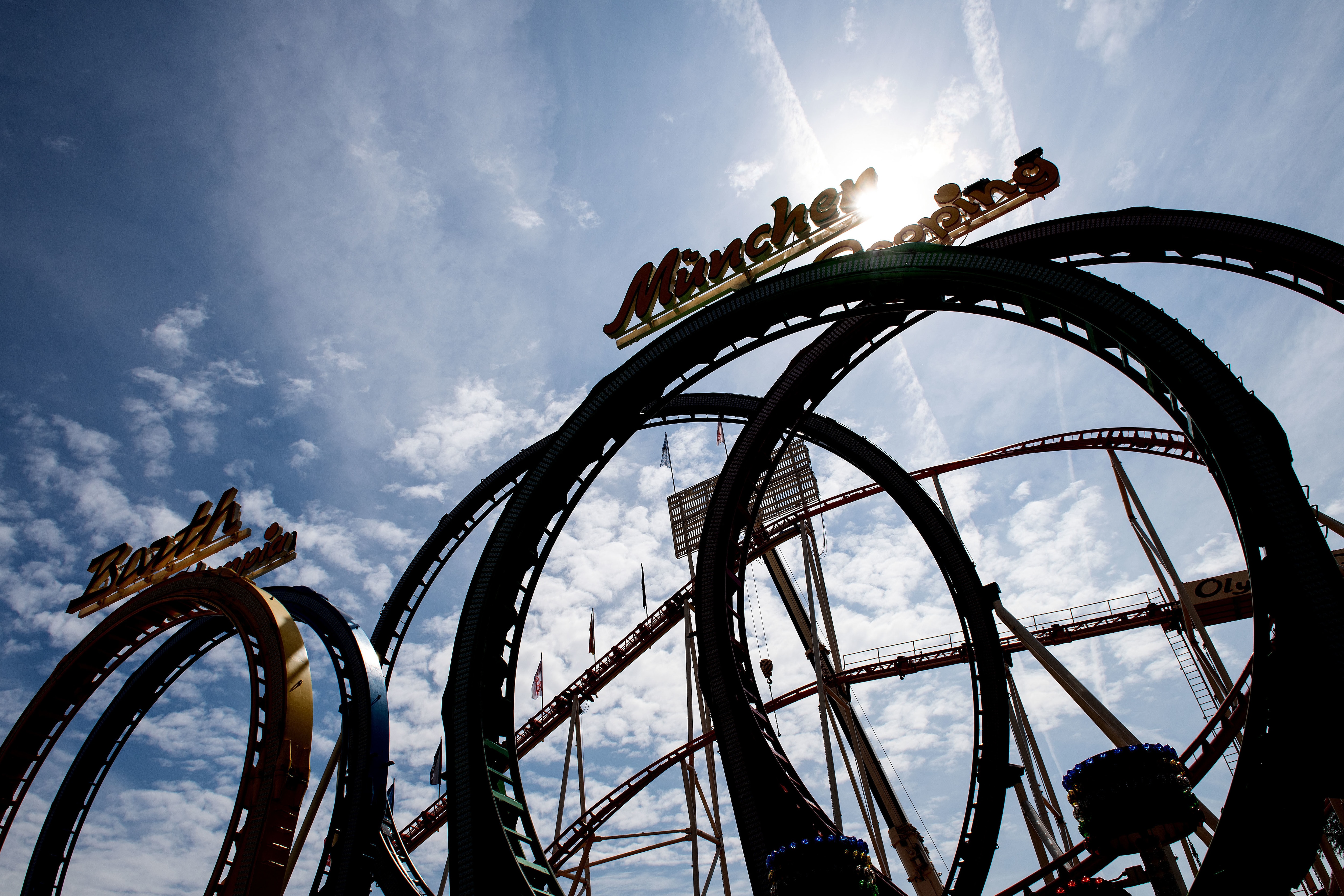 Coaster Tech: An Insider's look at flying roller coasters