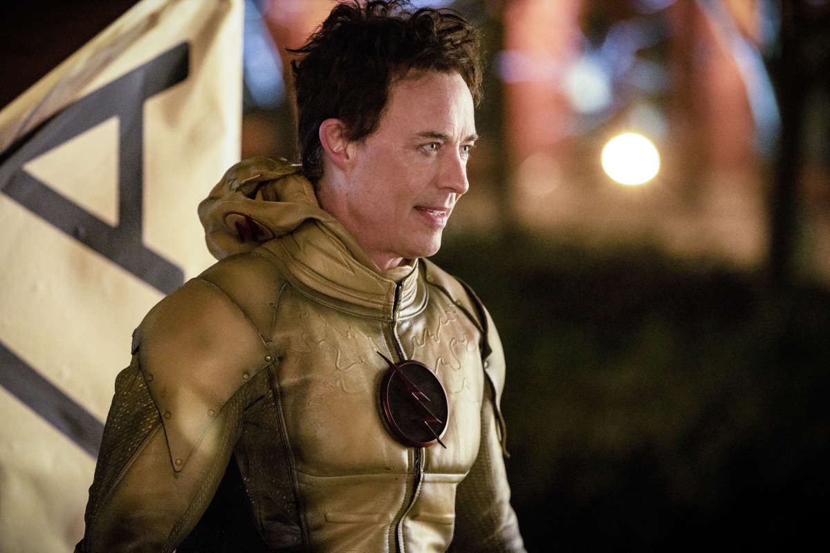 Reverse Flash Is Back Tom Cavanagh Talks Flash Return SYFY WIRE