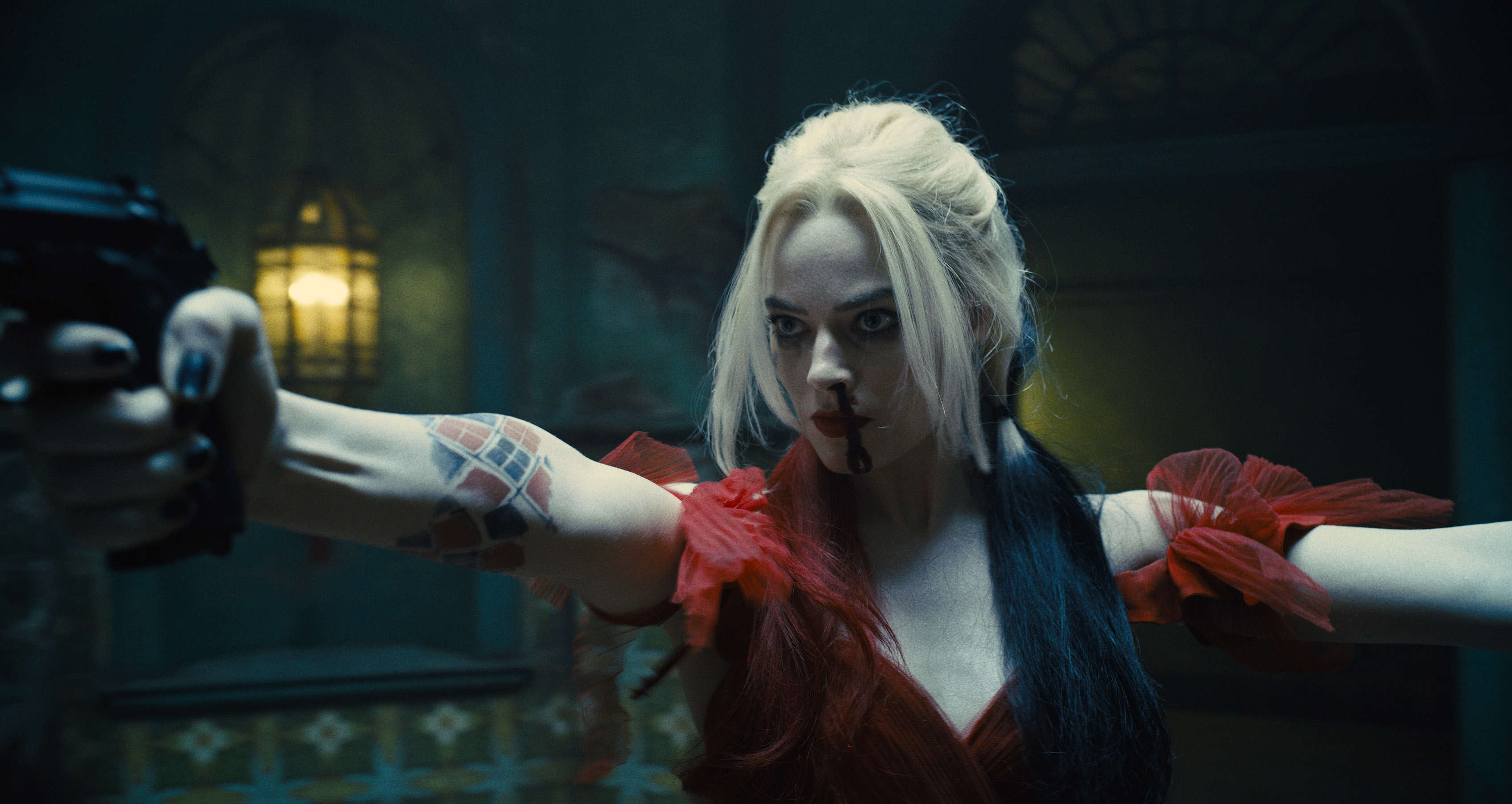 Margot Robbie On Harley Quinns Fate In Zack Snyders Justice League Syfy Wire