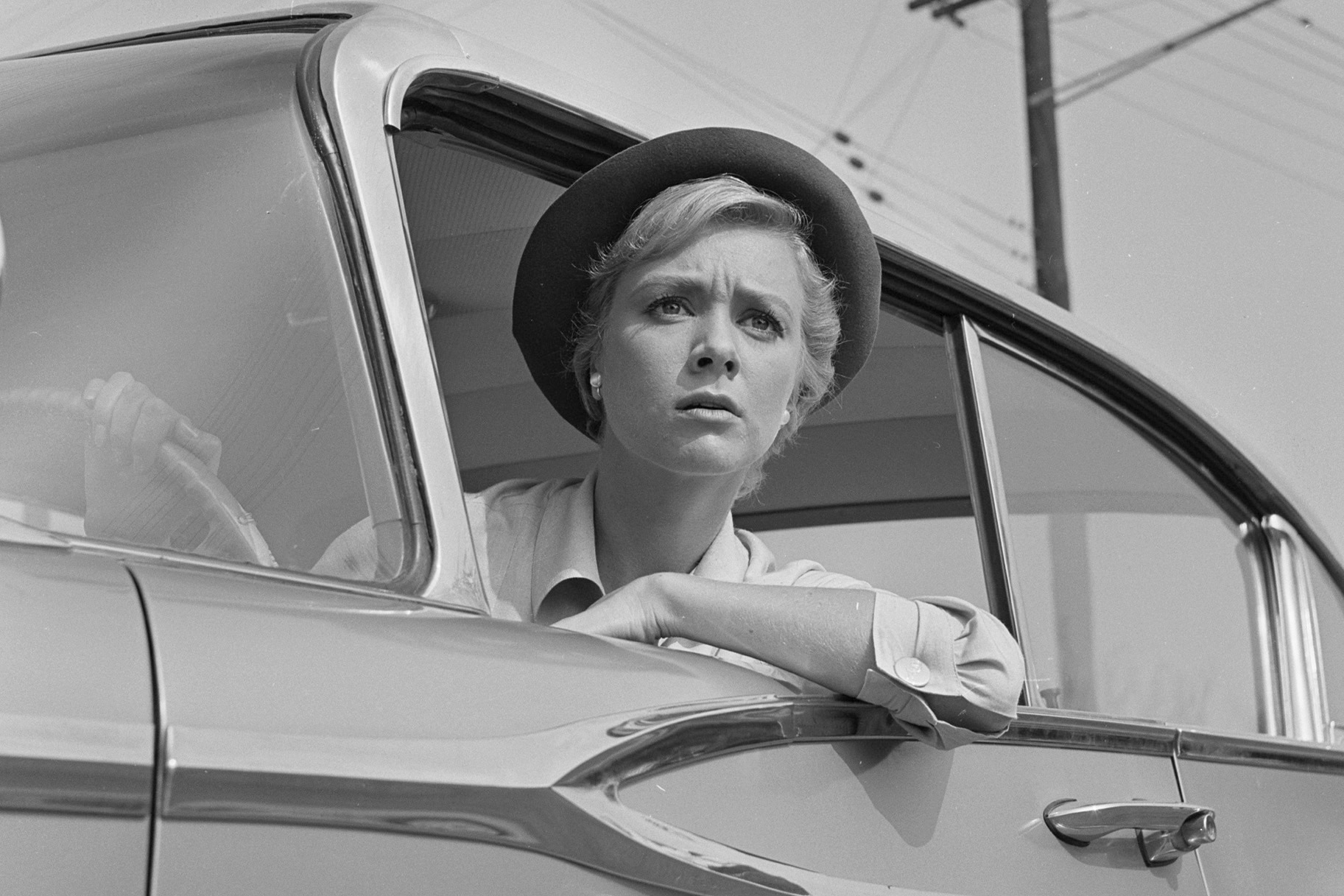 Nan Adams (Inger Stevens) sticks her head our a car window in The Twilight Zone Episode 116.