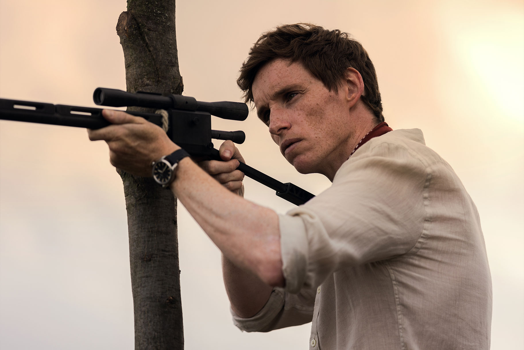 Eddie Redmayne as the Jackal in Season 1 Episode 5 of The Day of The Jackal.