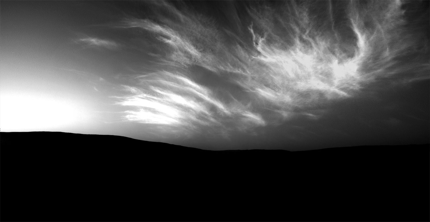 Серебристые облака на Марсе