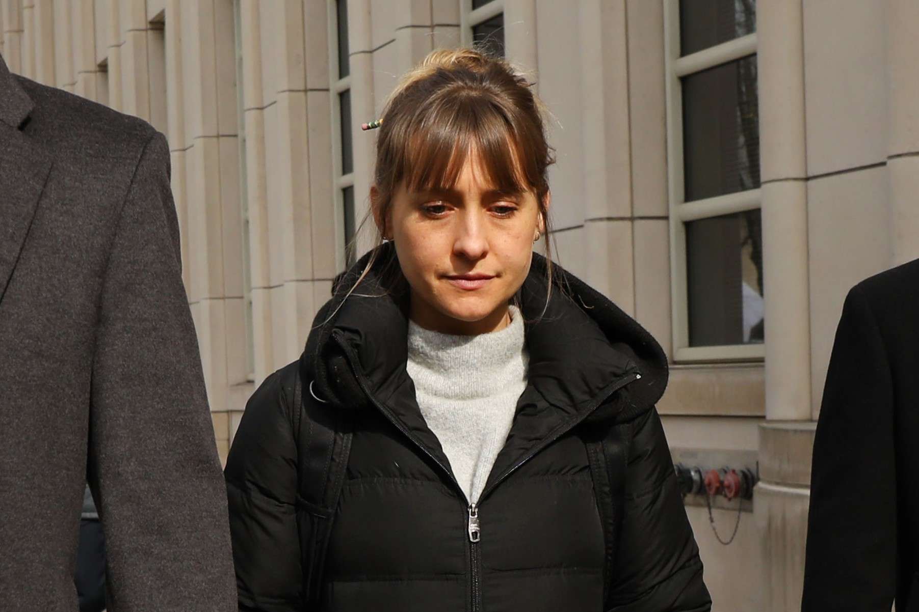 Allison Mack Smallville Star Sentenced To 3 Years For Role In Nxivm Syfy Wire