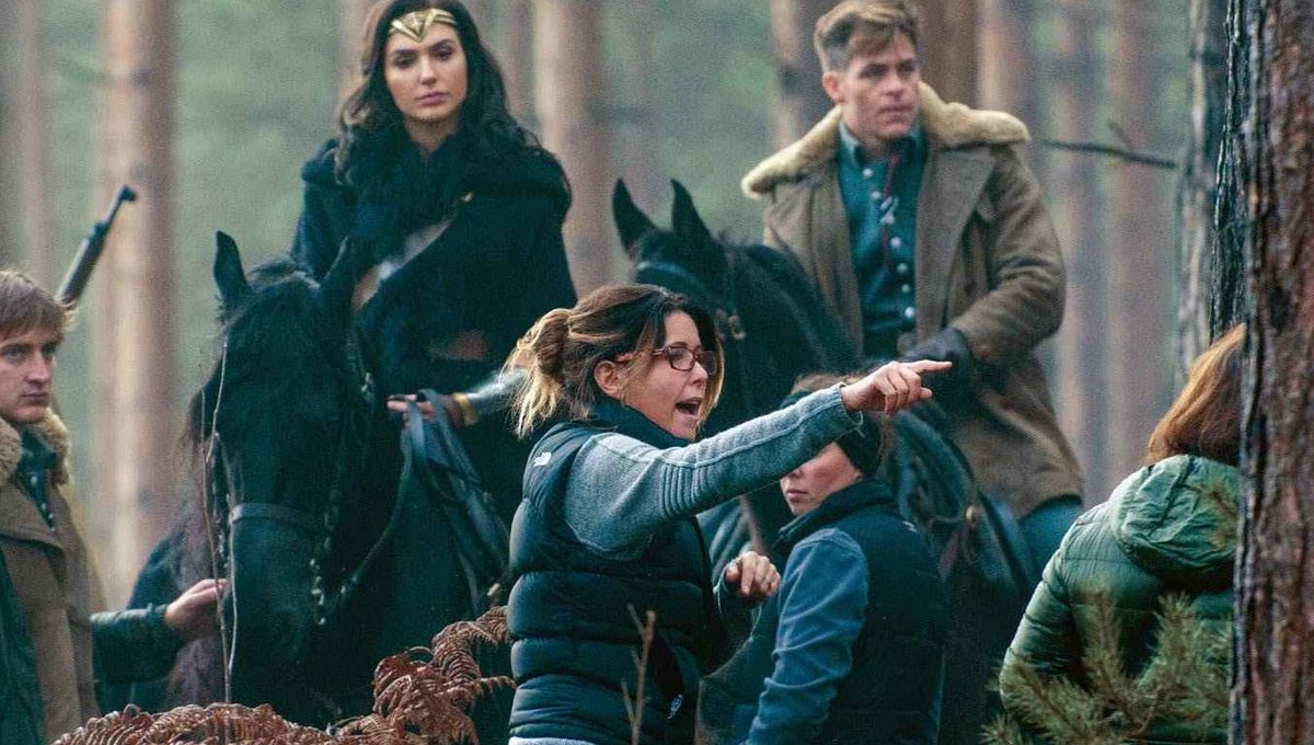 SYFY Patty Jenkins About To Make History With Wonder Woman 2 Payday ...