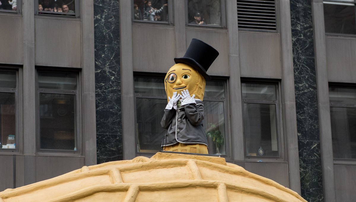 Mr Peanut Famous Planters Mascot Dies At Age 104