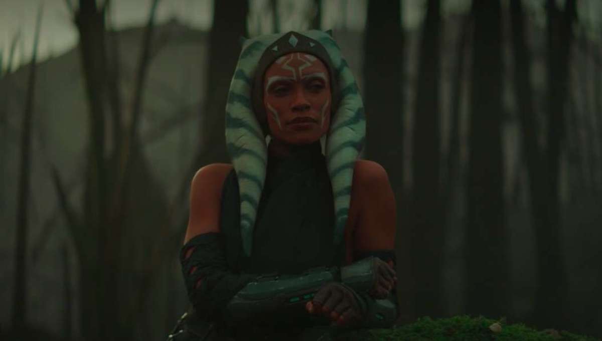 The Mandalorian Rosario Dawson Turns Into Ahsoka Tano In Bts Makeup Video