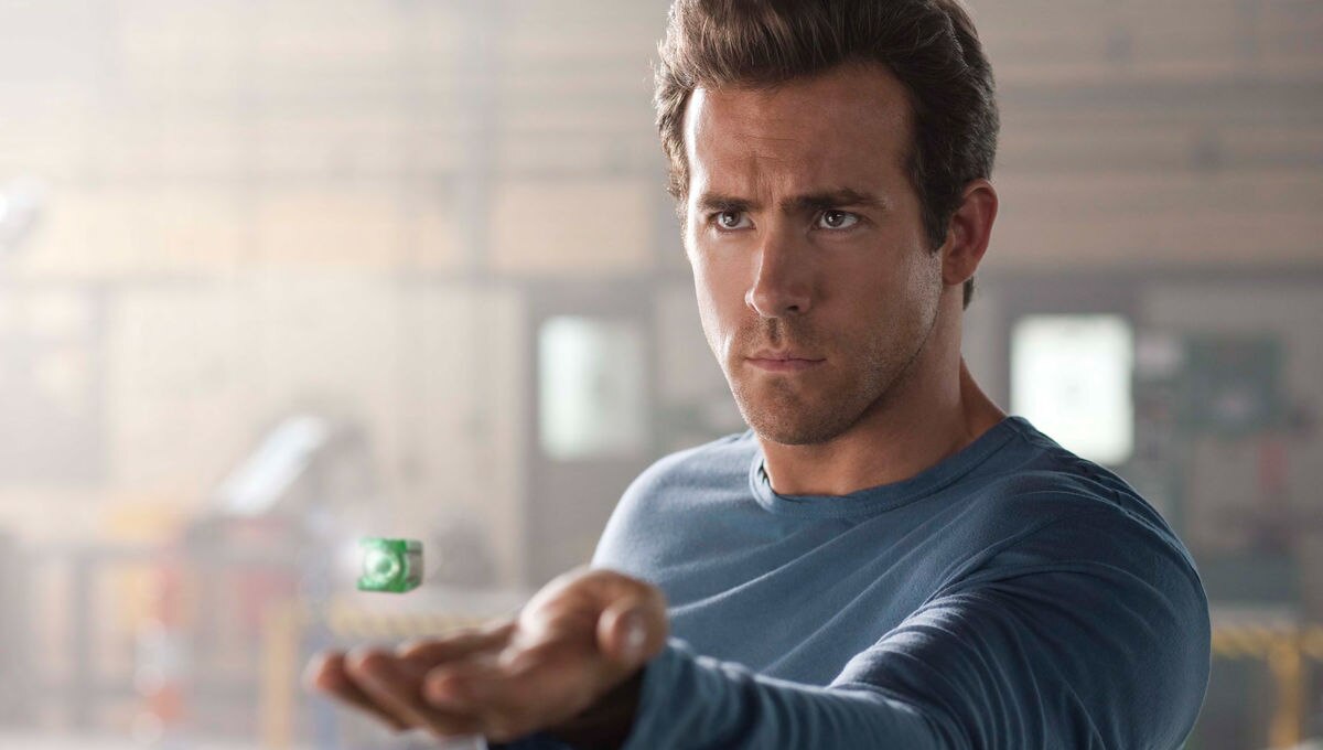 How Ryan Reynolds Snuck In Deadpool Work While Making Green