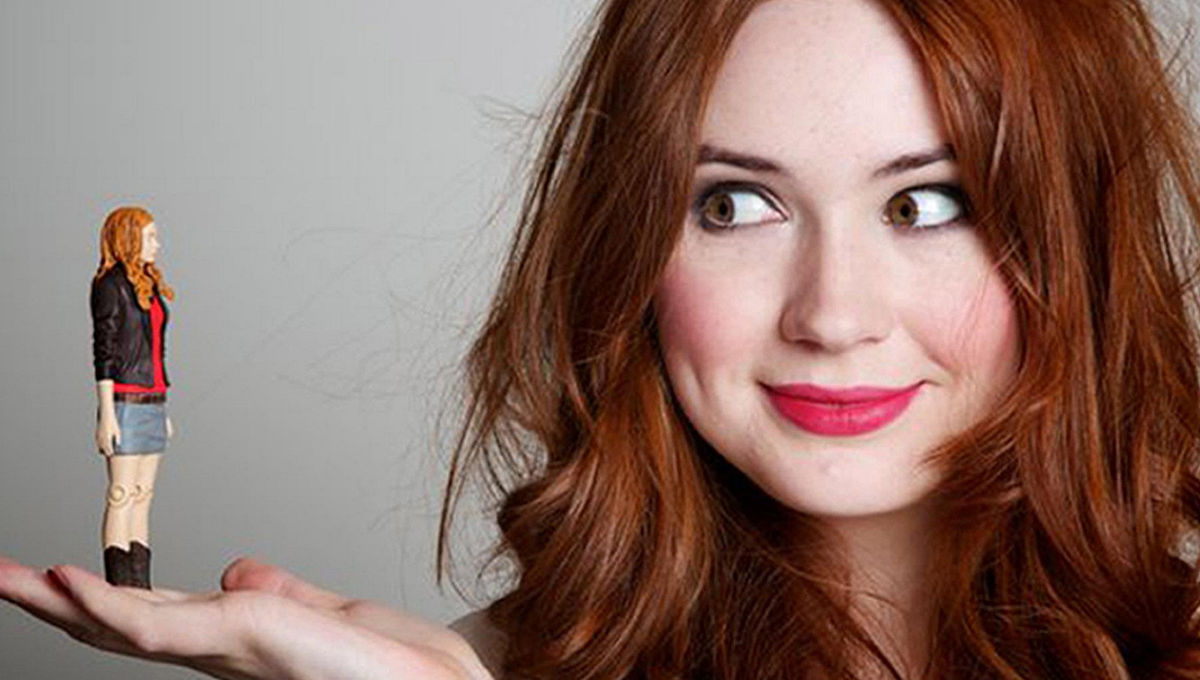 Karen Gillan Responds To Who Fans That Think Moffat Can T Write Women