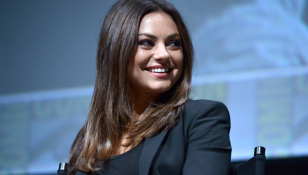 Mila Kunis At Event Of Oz The Great And Powerful 