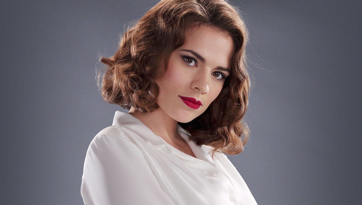 Image Of The Day That Time Hayley Atwell Got Her Driver S License Pic Taken As Peggy Carter