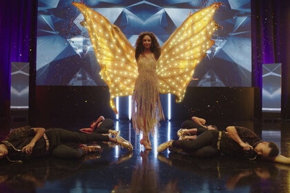 Legends of Tomorrow Zari wings Da Throne