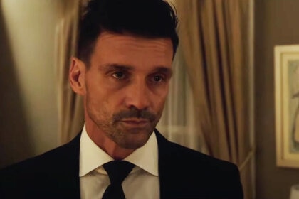Leo Barnes (Frank Grillo) wears a suit and tie in The Purge: Election Year (2016).