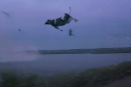 A cow flies through the air in Twister (1996).