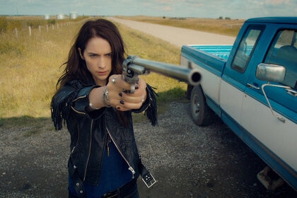 WynonnaEarp_101_RecapGallery_3.jpg