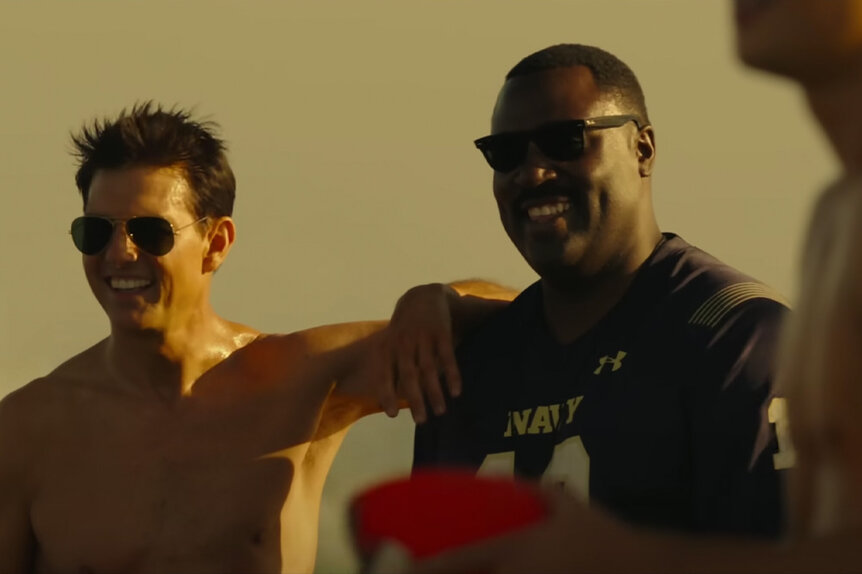 Top Gun: Maverick Releases 3-Hour Loop of Shirtless Beach Scene: Watch