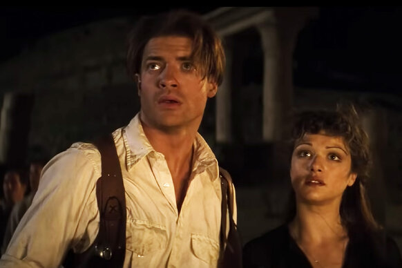 Brendan Fraser and Rachel Weisz in The Mummy (1999)