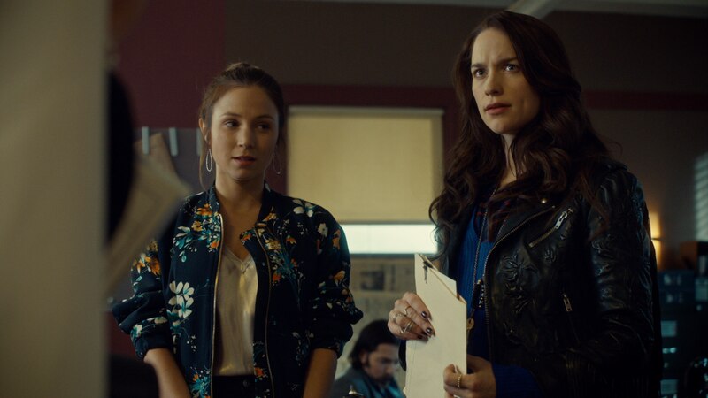 Wynonna Earp News – How Hot Was #WayHaught: Season 2, Episode 2 | Syfy