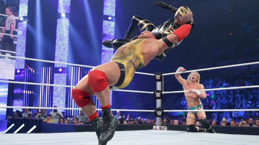 Smackdown_gallery_Episode4Recap_07.jpg