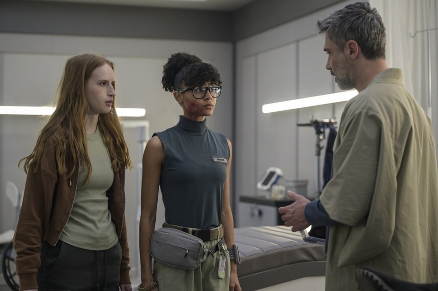 Kelly Fowler (Samantha Glassner) and Alicia Nevins (Stacey Read) speak to Dr. Marsh (Jadran Malkovich) on The Ark Episode 211.