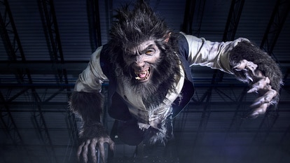 An Animatronic statue of The Wolf Man showing his teeth