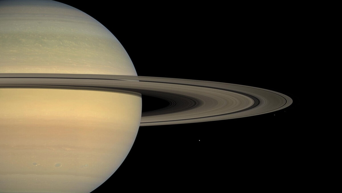 J1407b и Сатурн