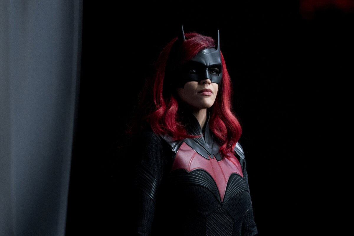 Batwoman Ruby Rose And Warner Bros Clash Over The Cw Series Syfy Wire