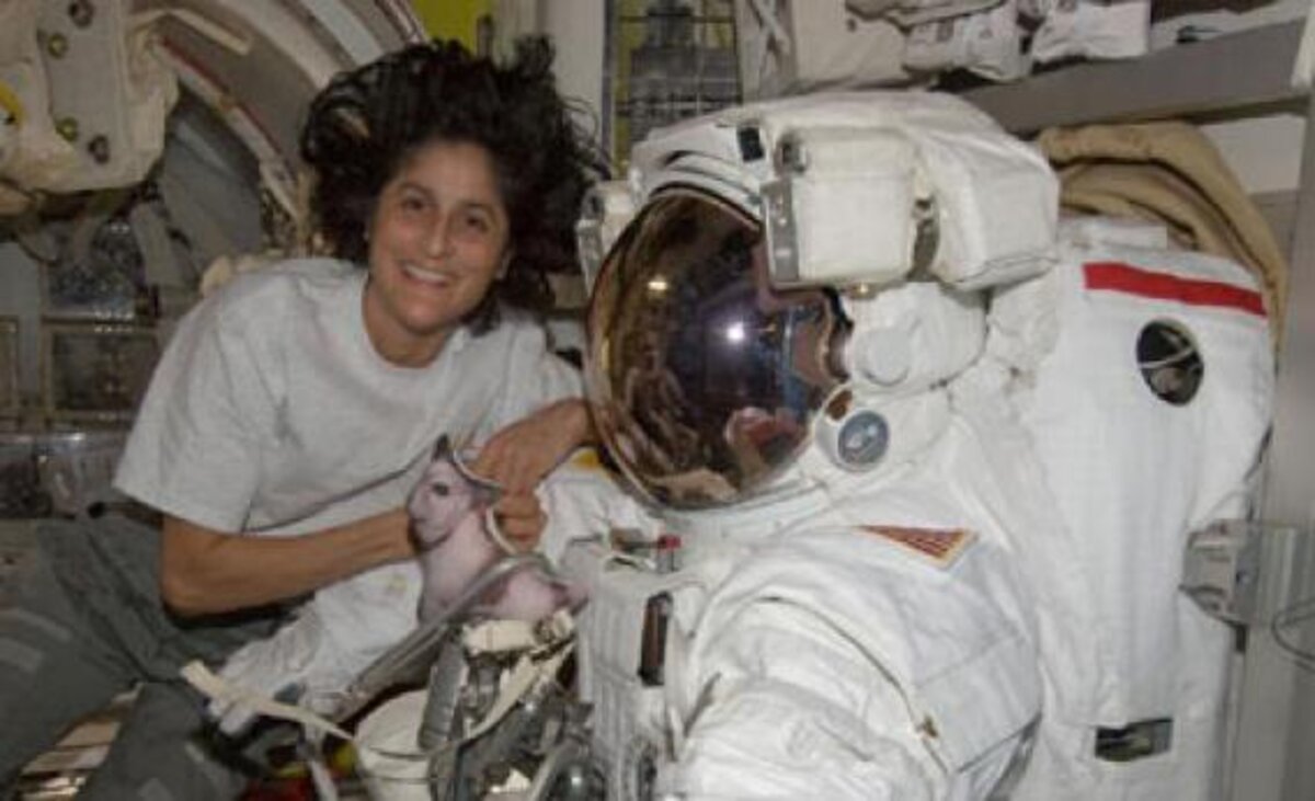 sunita williams nasa tour