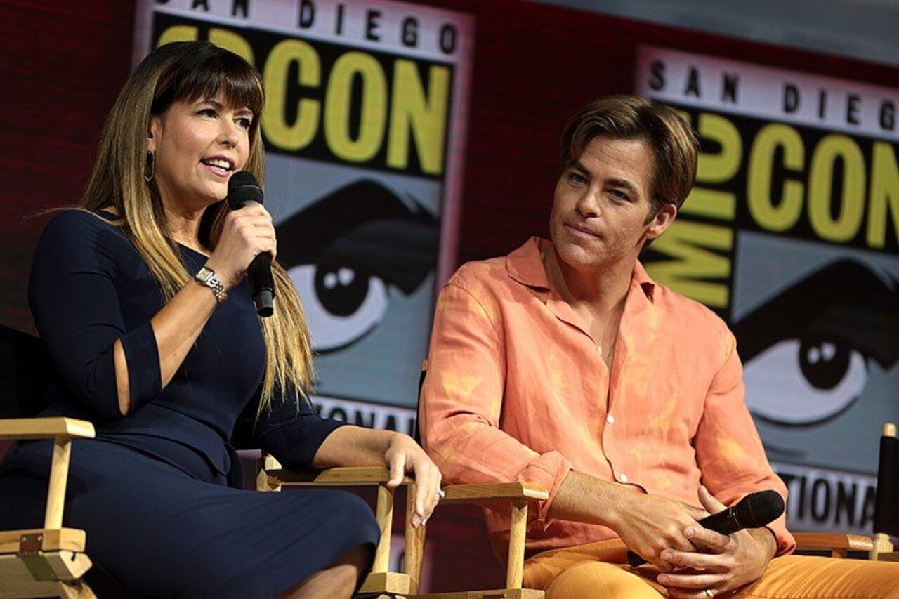 How Patty Jenkins helps make Chris Pine the best Chris | SYFY WIRE