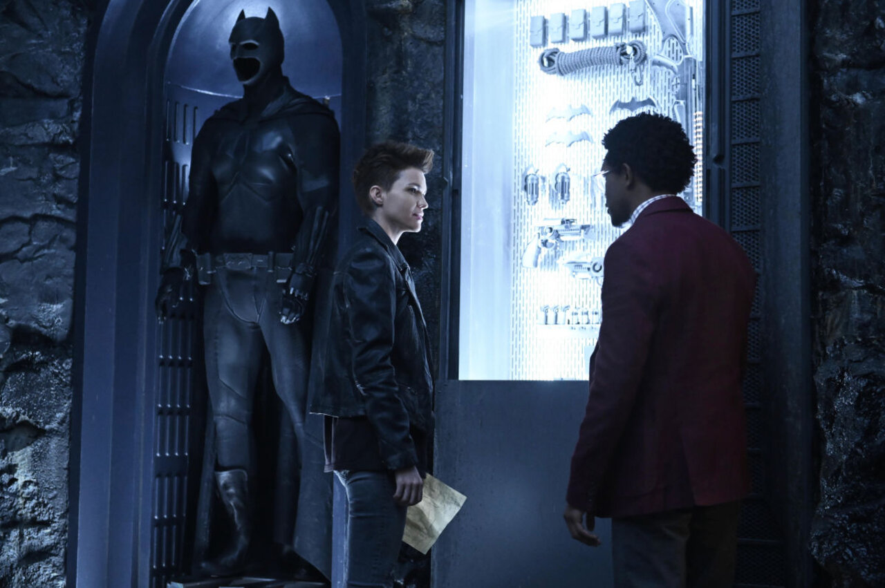 Gotham Knights: Batwoman Writers, The CW Team for New Series