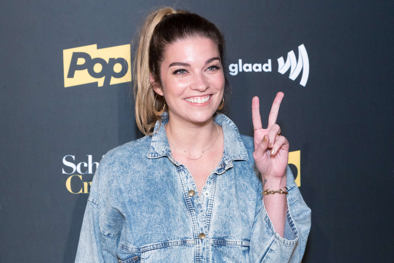 Schitt's Creek' Emmy Winner Annie Murphy Joins 'Russian Doll' Cast