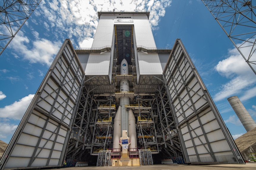 A fully assembled Ariane 6 on its launch pad.