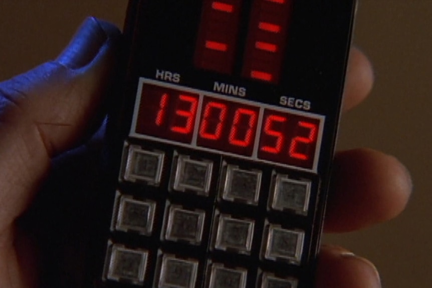 An Egyptian timer appears on Sliders Season 3 Episode 14.