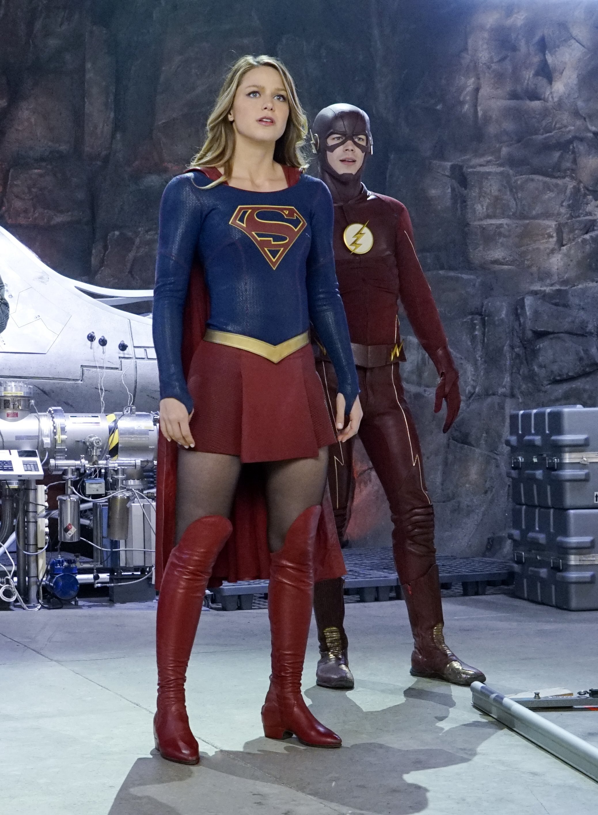 Official Supergirl Flying High With A Season 2 Renewal And A Move To The Cw Blastr