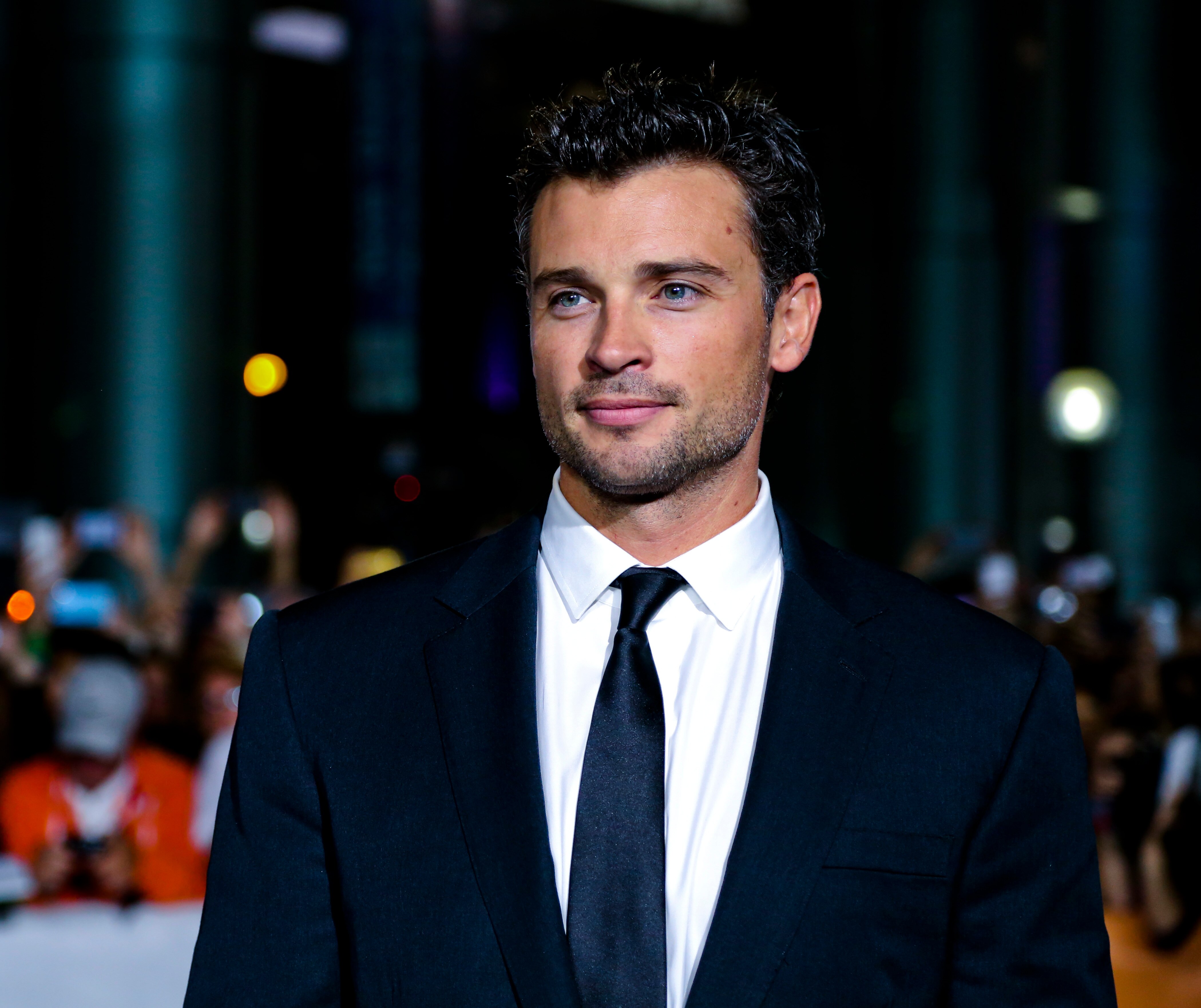 Smallville S Tom Welling Heads Back To Tv To Star And Produce Section 13 On Cbs Blastr